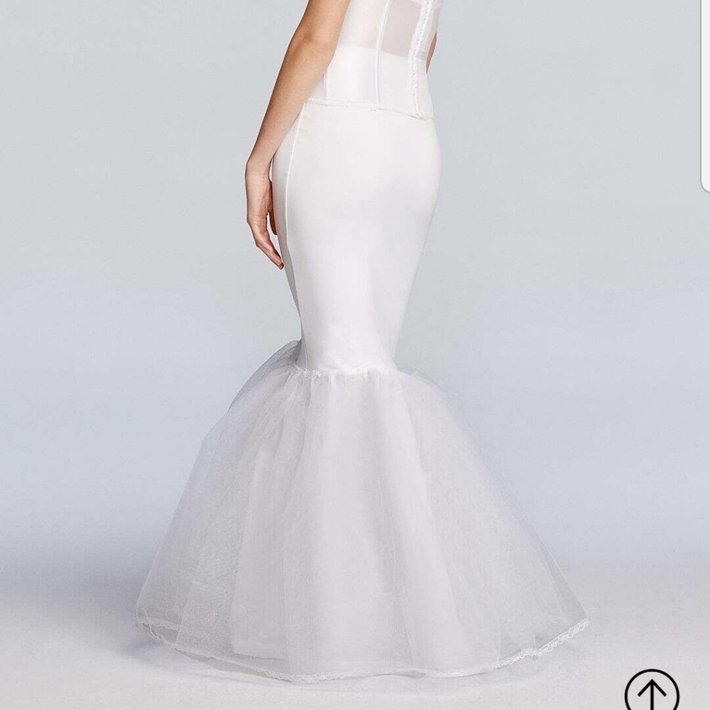 NWOT David's Bridal Trumpet Petticoat